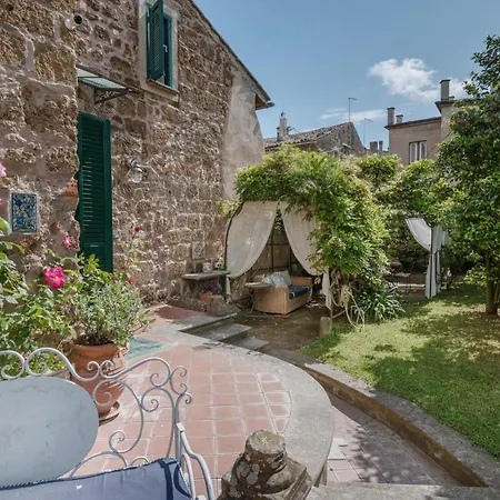 Apartamento Amazing In With Outdoor Swimming Pool *